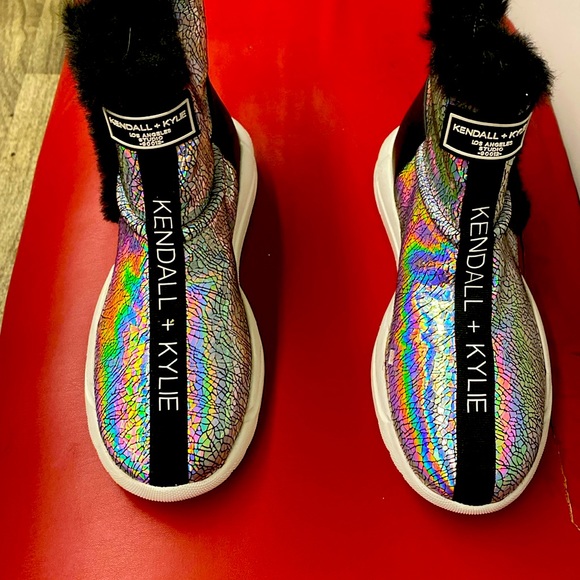 Shoes - Picture 1 of 3